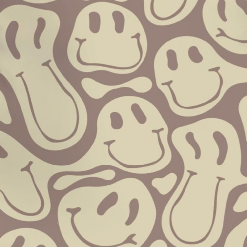 Melting Smiley Face Dripping face Wall Tapestry Retro 60s-70s  tan 59"x51"